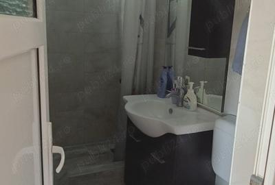 Apartament cu 2 camere decomandat în Micro 1 - 6