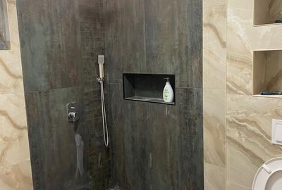 Casă cu 3 camere cu Teren 440 Mp în Central - 9