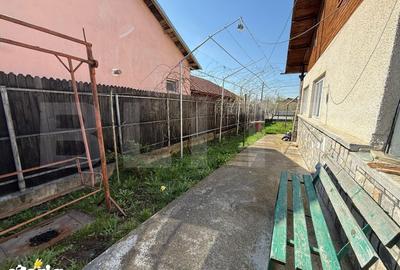 Casă cu 3 camere cu Teren 2800 Mp în Central - 13