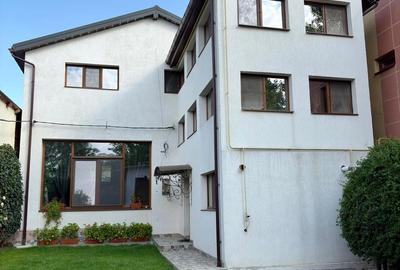 Casă cu 6 camere cu Teren 480 Mp în Școlilor - 2
