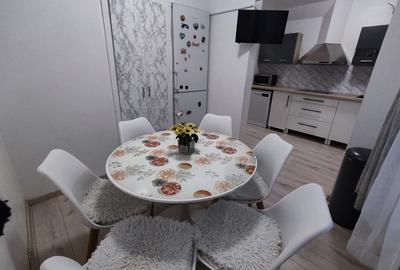 Apartament cu 3 camere decomandat în Central - 2