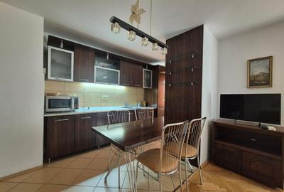 Apartament cu 3 camere decomandat, mobilat în Central - 6
