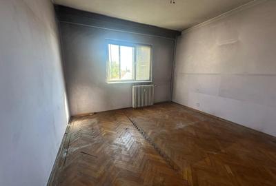 Vanzare apartament 3 camere Centru - 4