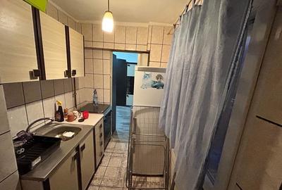 Vand garsoniera in Caransebes zona Balta sarata - 4