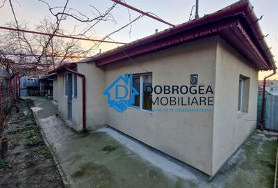 Casă individuală cu 3 camere cu Canalizare în Central - 9