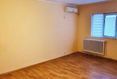 Apartament cu 3 camere decomandat în Tecuci - 3