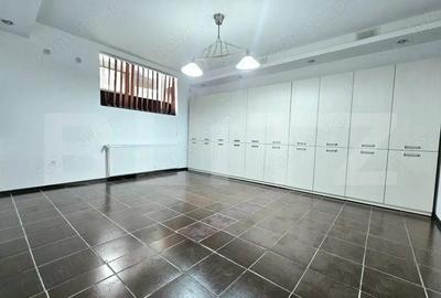 Spațiu comercial, de 45 mp, în Ultracentral - 2