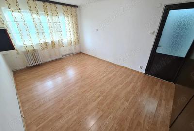 Ap 2 cam in Campina, 58 mp, et 3-- 59.000e - 15