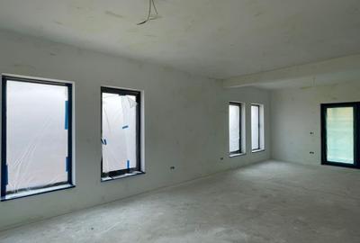 Casă individuală cu 4 camere cu Garaj în Moșnița Veche - 2