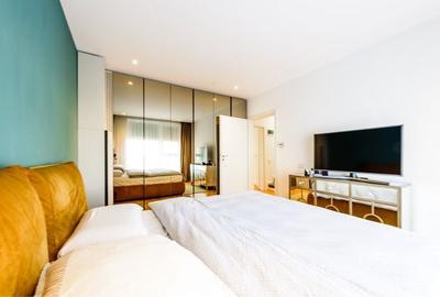 Casă individuală cu 4 camere cu Canalizare în Pipera