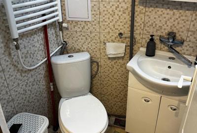 Apartament cu 2 camere semidecomandat, mobilat în Central - 1