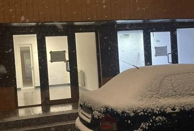 Spațiu comercial, de 40 mp, în Central - 3