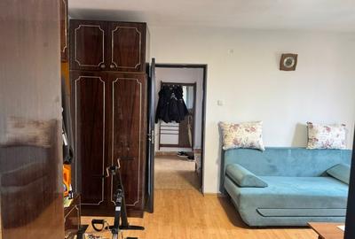 Apartament de vanzare, 40 mp, zona Sasar - 10