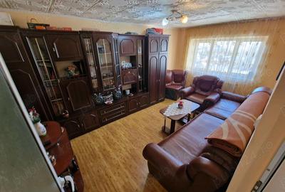 Apartament cu 3 camere decomandat în Central - 4