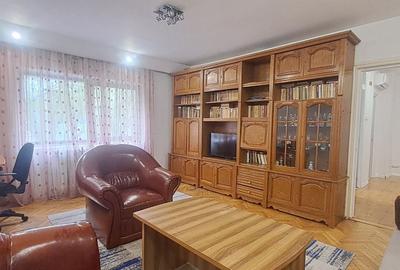 Apartament cu 3 camere decomandat, mobilat în 13 Septembrie - 1