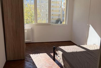 Apartament cu 3 camere decomandat în Colentina - 6
