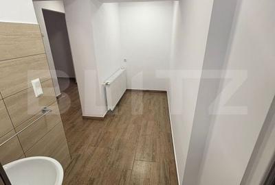 Spațiu comercial, de 59 mp, în Central - 7