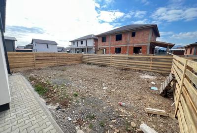 Duplex cu 4 camere cu Teren 250 Mp în Tărlungeni - 3