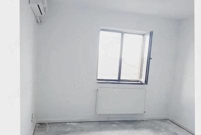 Casă cu 3 camere în Berceni - 1