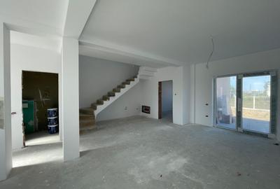 Duplex cu 4 camere cu Teren 275 Mp în Urseni - 2