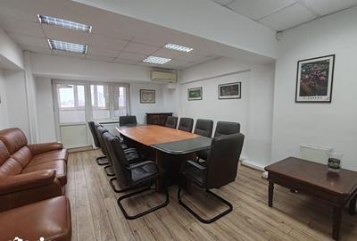 Spațiu comercial, de 100 mp, în Central - 12