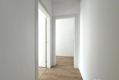 Apartament cu 3 camere semidecomandat în Străulești