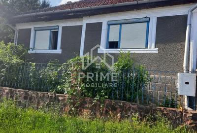 Casă cu 4 camere cu Teren 2800 Mp în Stremț - 5