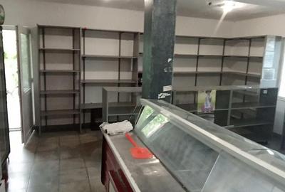 Spațiu comercial, de 42 mp, în Gării - 3