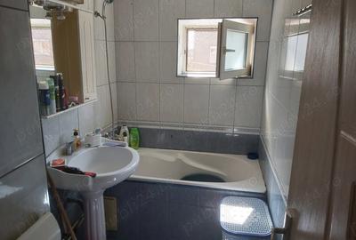 Apartament cu 3 camere semidecomandat în Calea Aradului - 2