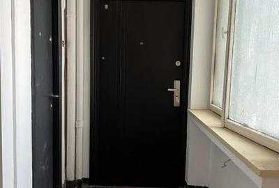 Garsonieră decomandată, mobilată în Universitate