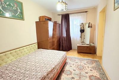 Apartament cu 3 camere semidecomandat în Traian - 1