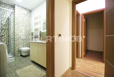 Apartament cu 3 camere decomandat, mobilat în Tractorul - 12