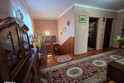 Casă cu 5 camere cu Teren 443 Mp în Central - 6