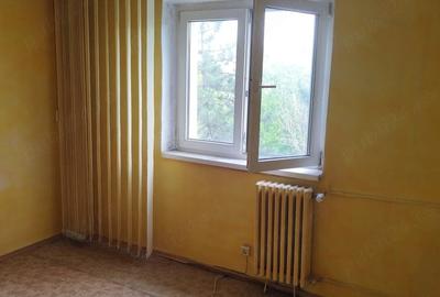 Apartament cu 3 camere semidecomandat în Drumul Găzarului - 5