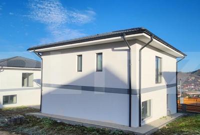 Vila superba cu o panorama deosebita asupra orasului situata - 22