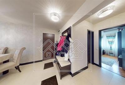 Apartament de vanzare in Sibiu - decomandat - 3 camere, 2 bai - 9