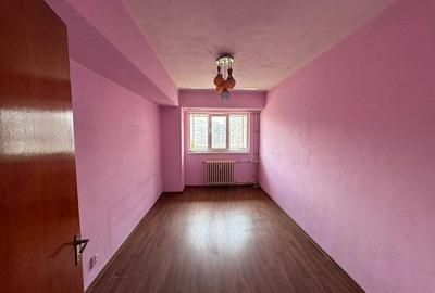 Apartament cu 3 camere decomandat în Lujerului - 3