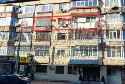 Apartament cu 3 camere decomandat în Nord
