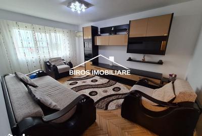 Apartament cu 2 camere decomandat în Rovine - 1