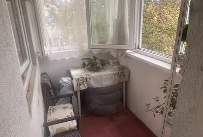 Vand apartament trei camere - 2