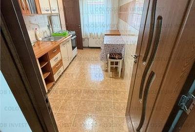 Apartament cu 2 camere decomandat în Calea București