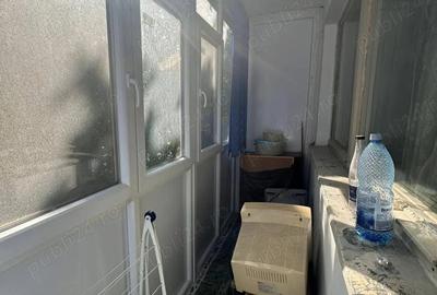 PROPRIETAR - Vand Apartament 2 camere, decomandat, 44 mp ?os. Giurgiului nr 117, sector 4. - 9