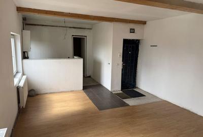 Apartament cu 3 camere în Vasile Aaron - 7