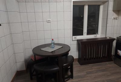 Apartament spatios de 3 camere, 2 bai, pe Bulevardul Decebal - confort si stil Apartament spatios de 3 camere, 2 bai, pe Bulevardul Decebal - confort si stil - 7