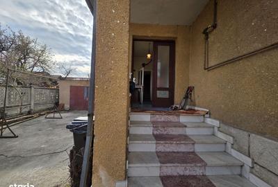 Casă cu 4 camere în Central - 11