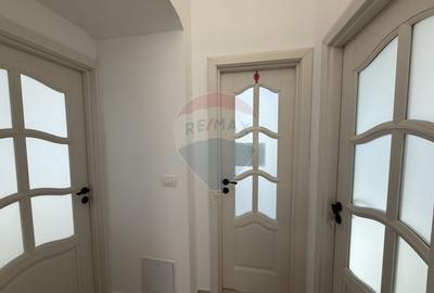 Apartament cu 4 camere semidecomandat în Unirii - 21