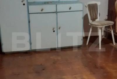 Casă cu 5 camere cu Teren 2348 Mp în Găești - 6