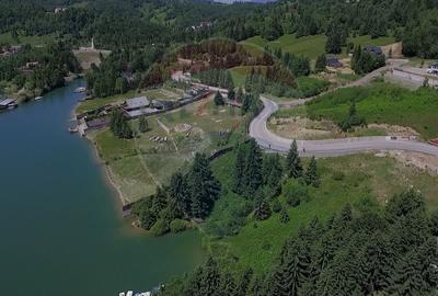 De vanzare teren cu deschidere la lac Colibita - 9