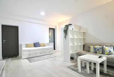 PARCUL CAROL-MITROPOLIT GRIGORE, GARSONIERA COCHETA, BLOC 20 PARCUL CAROL-MITROPOLIT GRIGORE, GARSONIERA COCHETA, BLOC 20 - 4