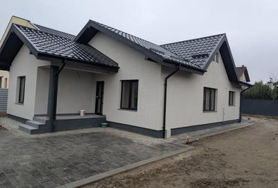 Casa premium! Hemeiusi 3 dormitoare,3 bai , terasa beci - 2